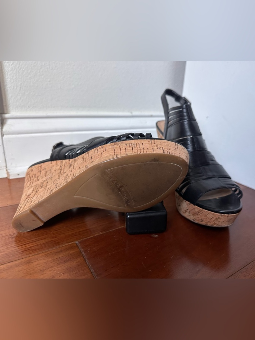 Franco Sarto Women Sharp Sandal! Size 9.5 Black Leather Wedge Heel Cork Platform - Picture 6 of 7